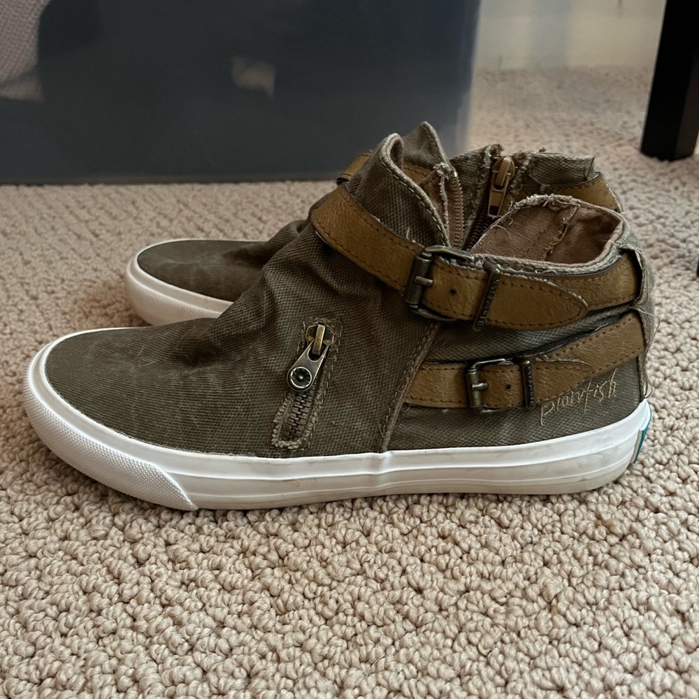 Blowfish women’s shoe